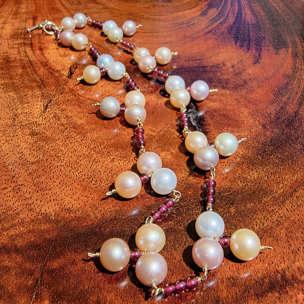 Freshwater Pearl Garnet Necklace